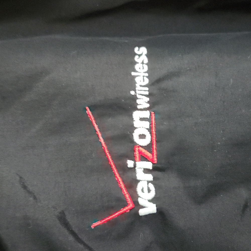 Verizon Wireless Black and Gray Reversable Fleece Jacket By Dunbrooke. - Picture 2 of 16